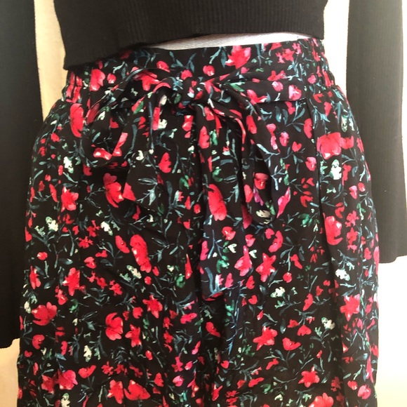 Zara floral shorts - Picture 3 of 3